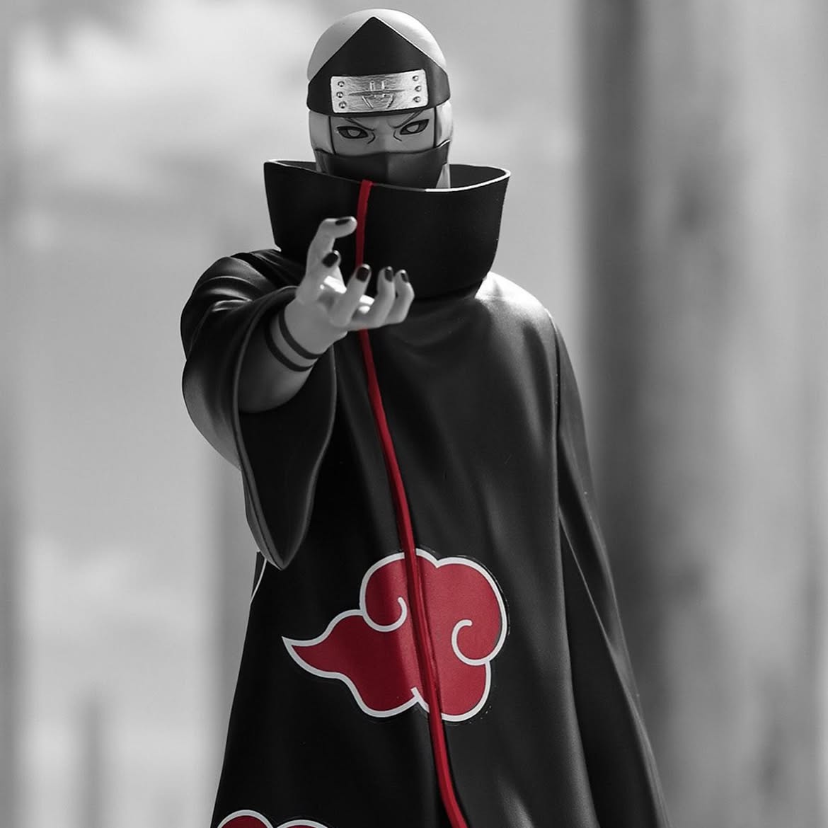 NARUTO SHIPPUDEN – Figurine Kakuzu Noir Edge Collection Bandai