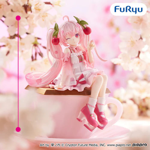 HATSUNE MIKU – Figurine Sakura Miku 2025 Winku Noodle Stopper FuRyu FuRyu