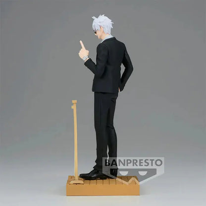 JUJUTSU KAISEN - FIGURINE SATORU GOJO SUIT VER. DIORAMA FIGURE MangaSphere